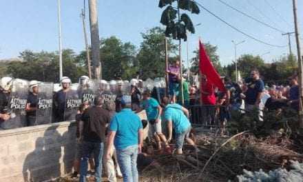 ΠΑΣΟ/Μία εκδήλωση παρουσία των ΜΑΤ ο Τσίπρας την βάφτισε ανάπτυξη