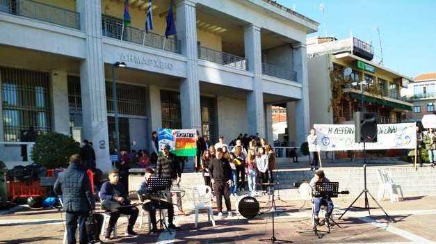 Διαμαρτυρία μετά … μουσικής