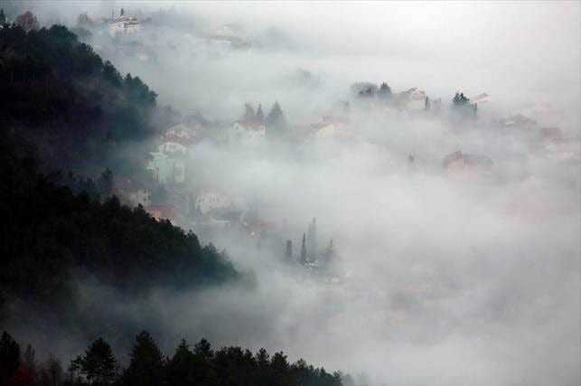 Σκοπιανό τοπίο στην ομίχλη…