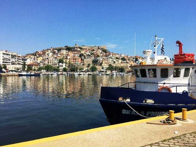 ΠΡΟΣΕΓΓΙΖΟΝΤΑΣ ΤΗ ΛΟΓΟΤΕΧΝΙΑ ΤΗΣ ΚΑΒΑΛΑΣ