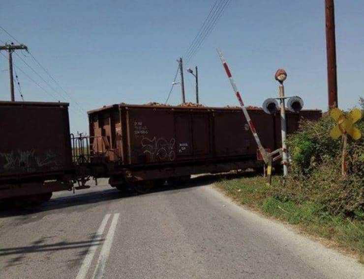 ΚΑΤΕΒΑΣΜΕΝΕΣ ΟΙ ΜΠΑΡΕΣ ΤΟΥ ΟΣΕ ΓΙΑ ΜΙΑ ΑΚΟΜΗ ΦΟΡΑ ΣΤΗΝ ΤΕΡΜΑ ΔΗΜΟΚΡΤΟΥ – ΚΑΘΕ ΦΟΡΑ ΟΙ ΞΑΝΘΙΩΤΕΣ ΠΑΙΖΟΥΝ ΤΗΝ ΖΩΗ ΤΟΥΣ  ΚΟΡΩΝΑ ΓΡΑΜΜΑΤΑ.