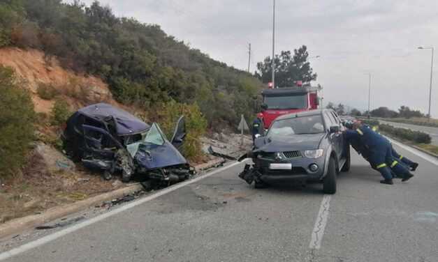 Σφοδρή σύγκρουση οχημάτων στο Παληό Καβάλας