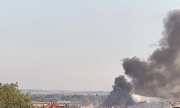 Πυρκαγιά στα Κιμμέρια – Σηκώθηκαν 3 πυροσβεστικά αεροσκάφη