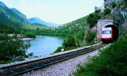 ΔΙΕΓΡΑΨΕ ΣΙΔΗΡΟΔΡΟΜΙΚΑ ΤΗΝ ΘΡΑΚΗ Η ΚΥΒΕΡΝΗΣΗ